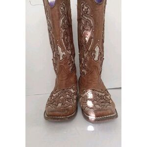Western Cowgirl Boots Brown Leather Embroidered Floral Design Square Toe‎